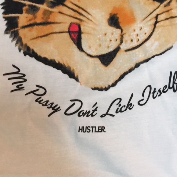 MY PUSSY DON'T LICK ITSELF Scoopneck t-shirt - Picture 2 of 5